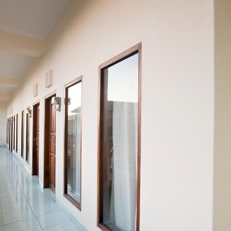Pondok Taman 828 Hotel Denpasar Eksteriør billede