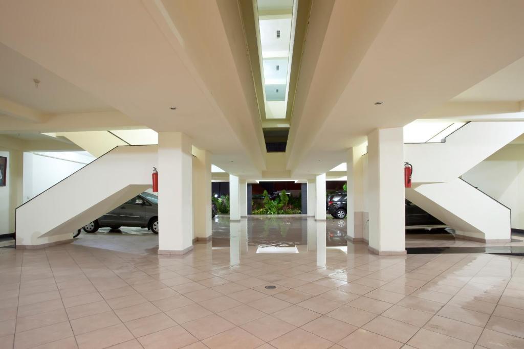 Pondok Taman 828 Hotel Denpasar Eksteriør billede
