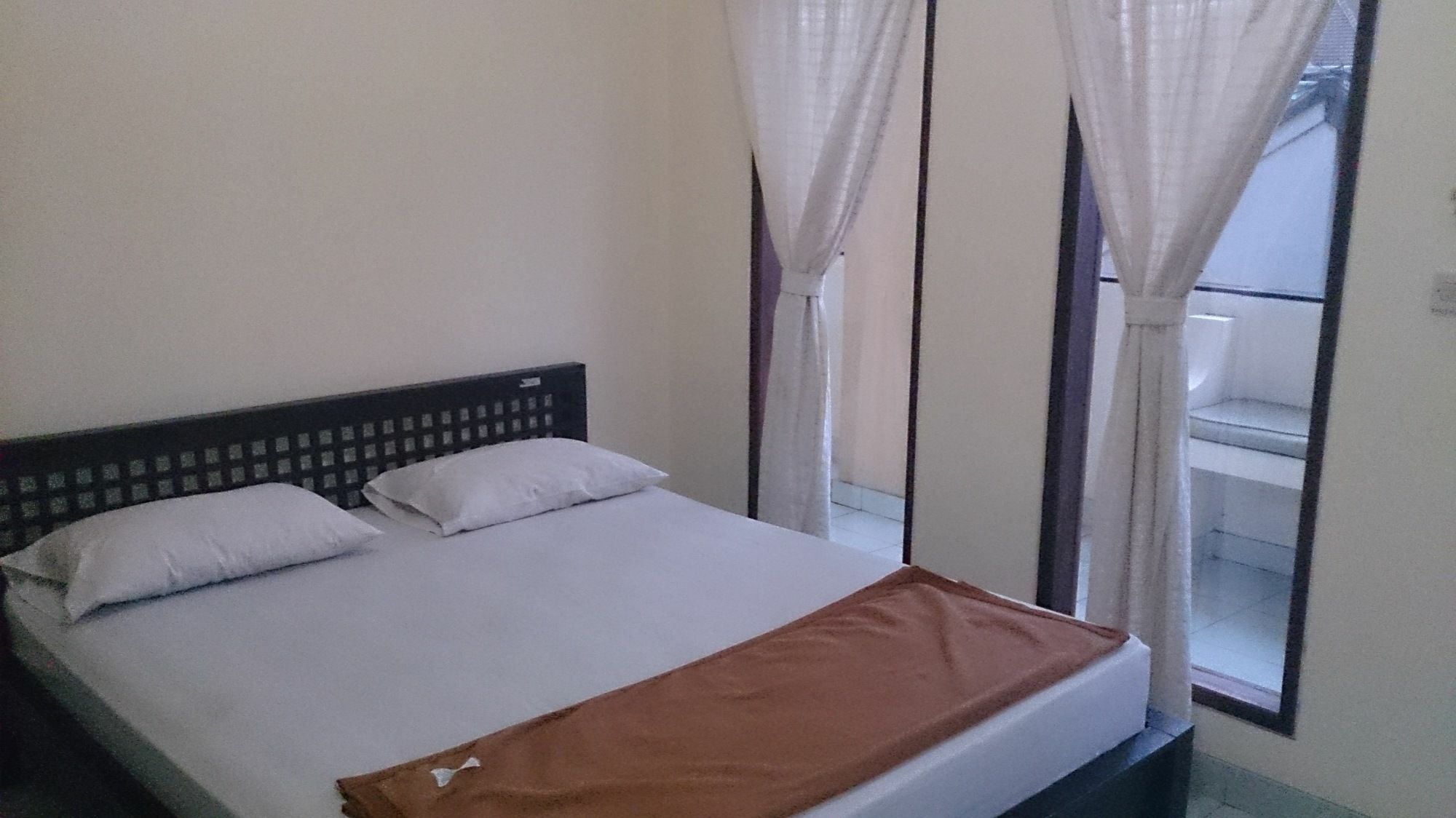 Pondok Taman 828 Hotel Denpasar Eksteriør billede